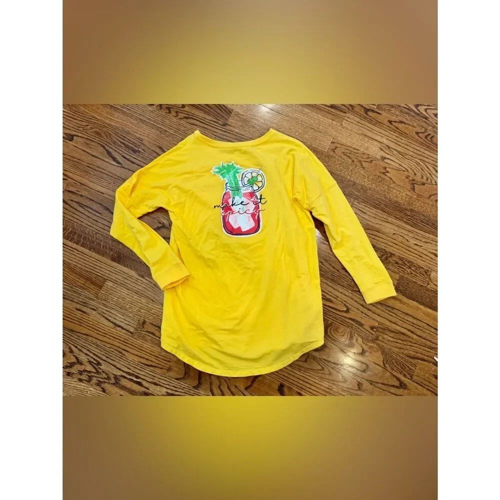 NWT New CROWN & IVY Yellow Bloody Mary Drink Make it Spicy Tee Shirt M